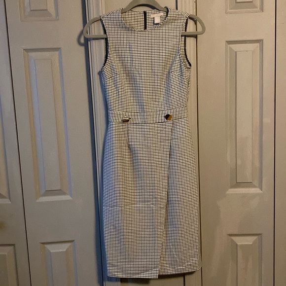 H&M dress - Picture 1 of 2